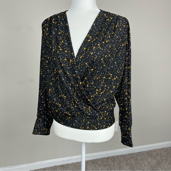 DEX V-NECK PLEATED LONG SLEEVE BLOUSE IN BLACK AND YELLOW PRINT SIZE SMALL - Picture 8 of 16